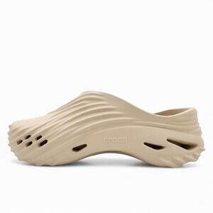 Crocs Echo Wave Shoes Mens‎ 8 / Womens 10 Almond Tint Clog 210521-0LL NEW w/ Tag